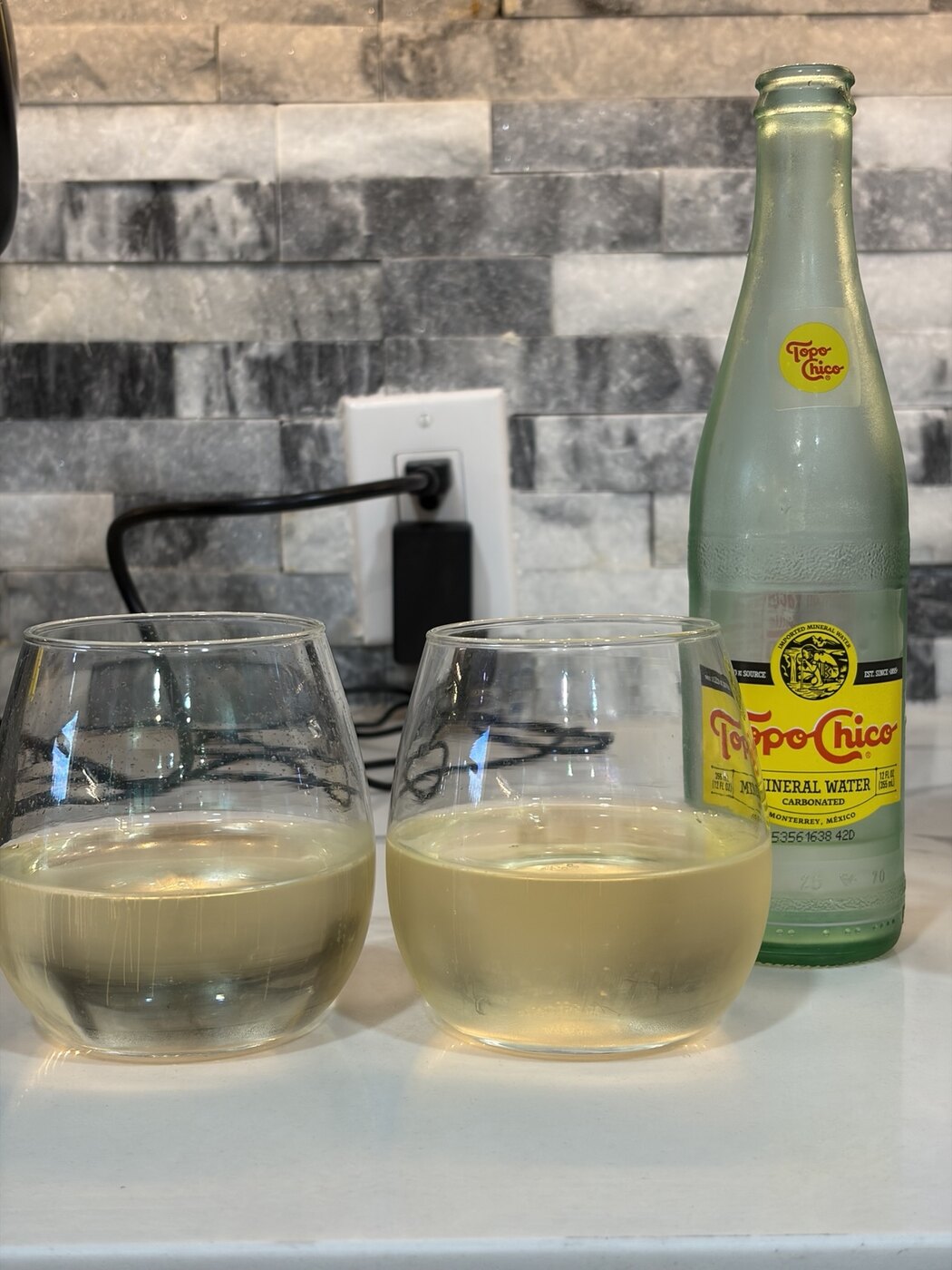 Topo ChicoとDIY炭酸水で作った2つのハイボール